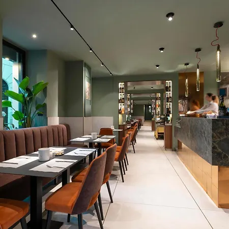 Hiberia Hotell 3*