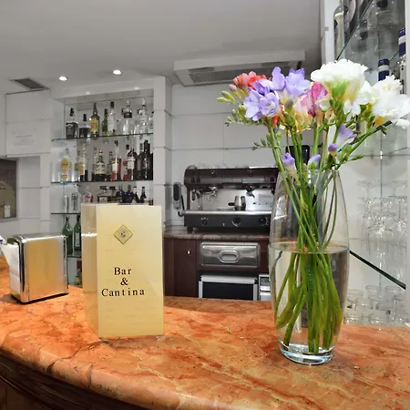 Hiberia Hotel 3*
